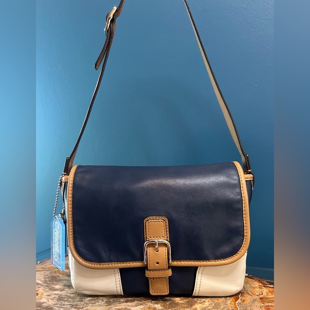 Coach Hadley Leather Field Bag Midnight Blue Leather F29763 EUC